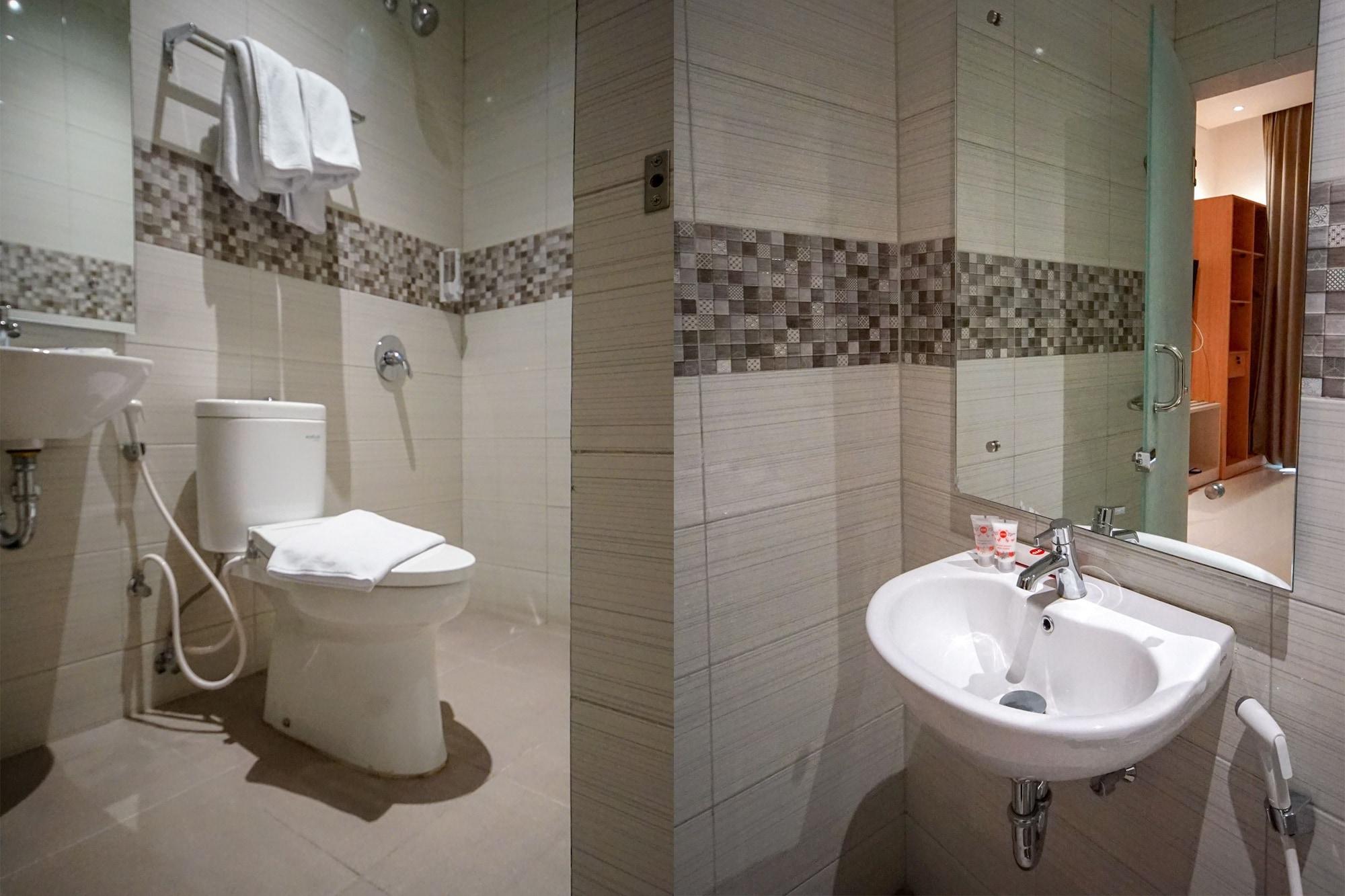 Oyo 344 Kr Hotel 巨港 外观 照片