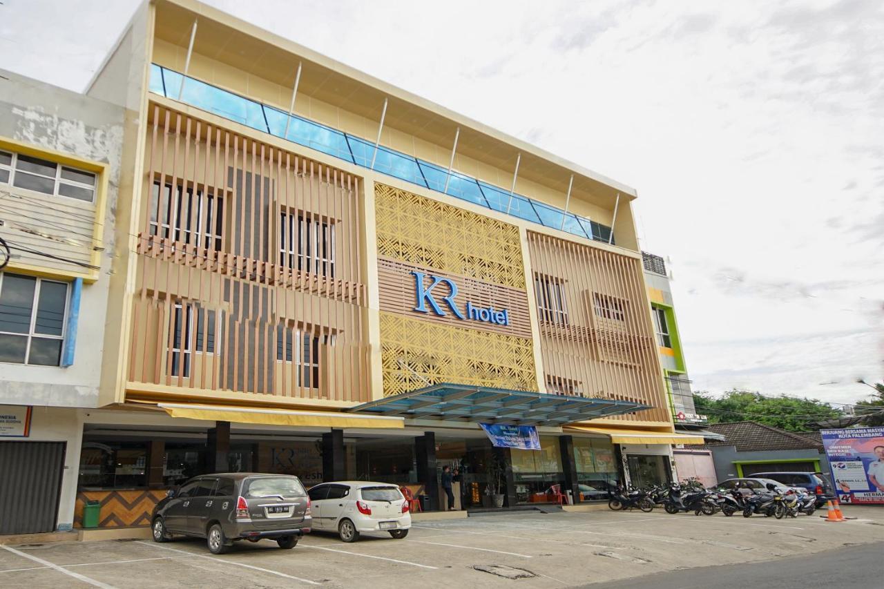 Oyo 344 Kr Hotel 巨港 外观 照片